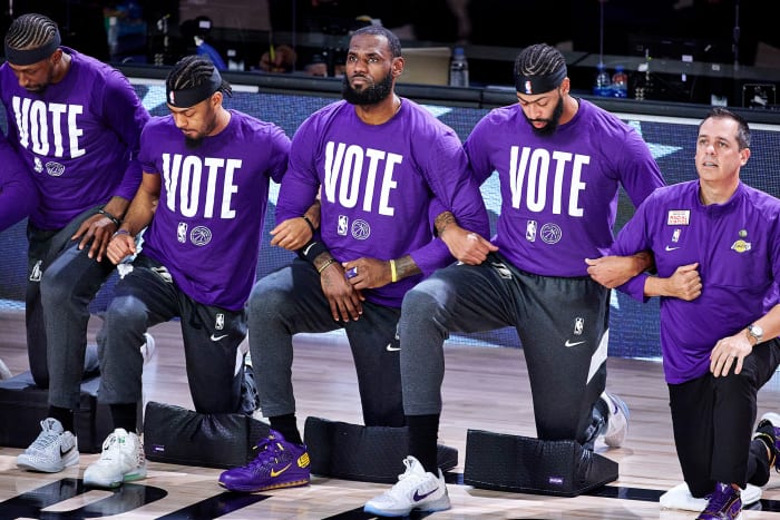 lebron-vote-arms-linked